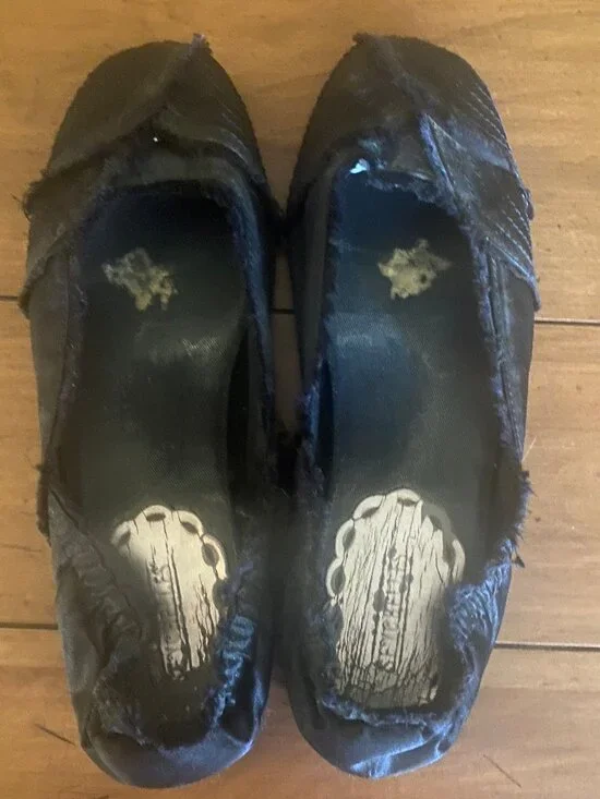 Seychelles Women's 9.5 Black Satiny Ballerina Shoes - Picture 2 of 10